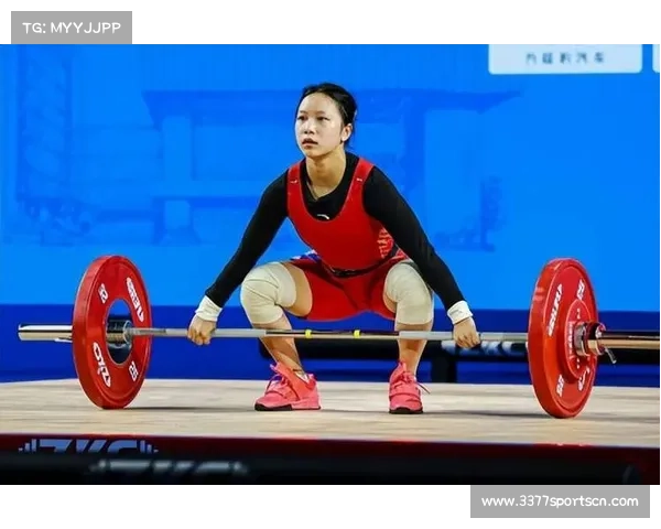 李霜包揽举重亚锦赛女子64公斤级三项冠军创造历史新高 李霜包揽举重亚锦赛女子64公斤级三项冠军创造历史新高
